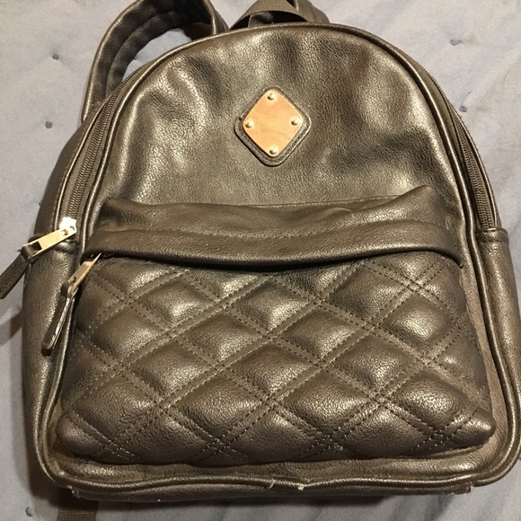 Claire’s Leather backpack - Picture 2 of 2